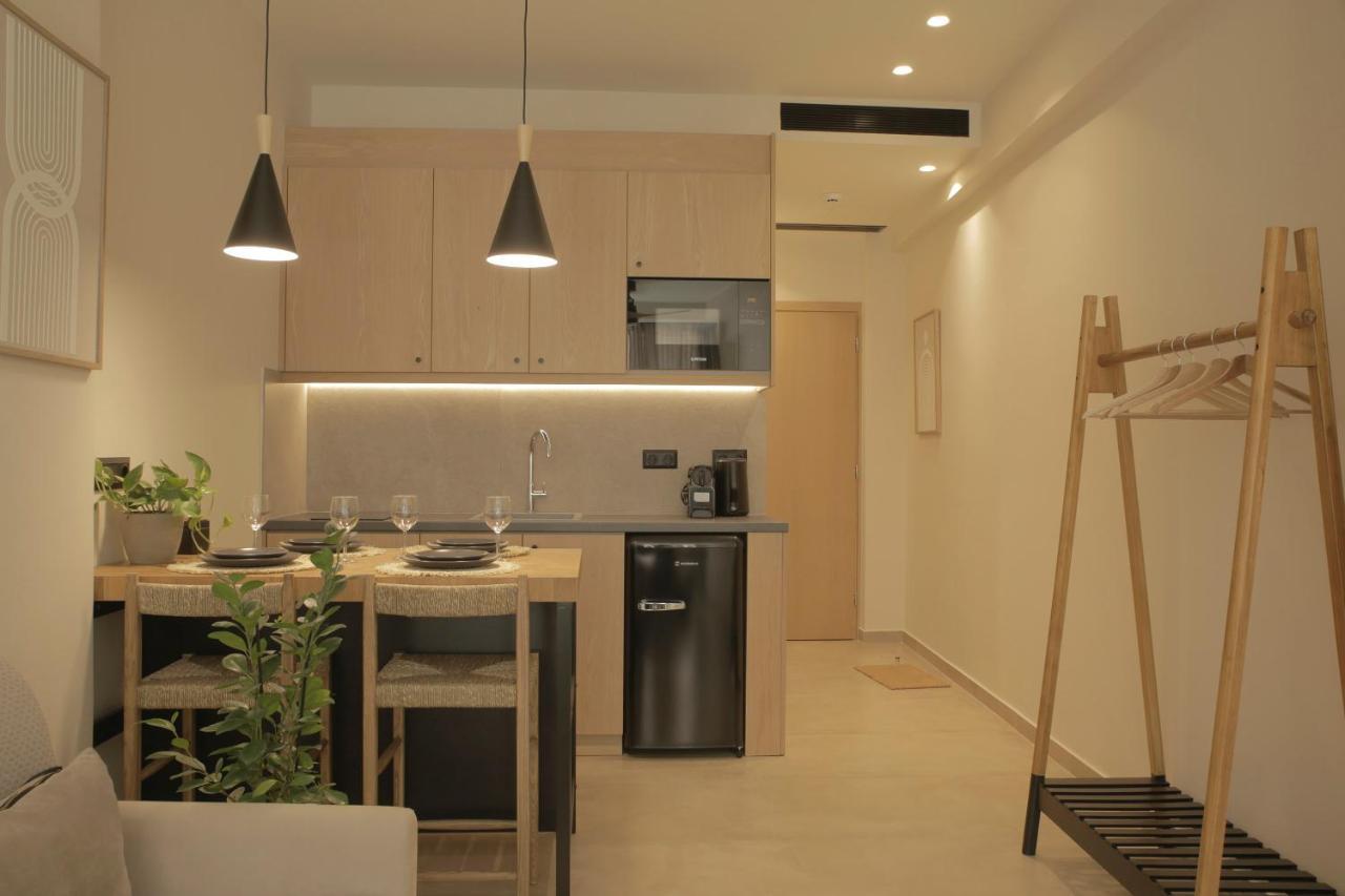 Living Stone Condo Hotel เอเธนส์ ภายนอก รูปภาพ