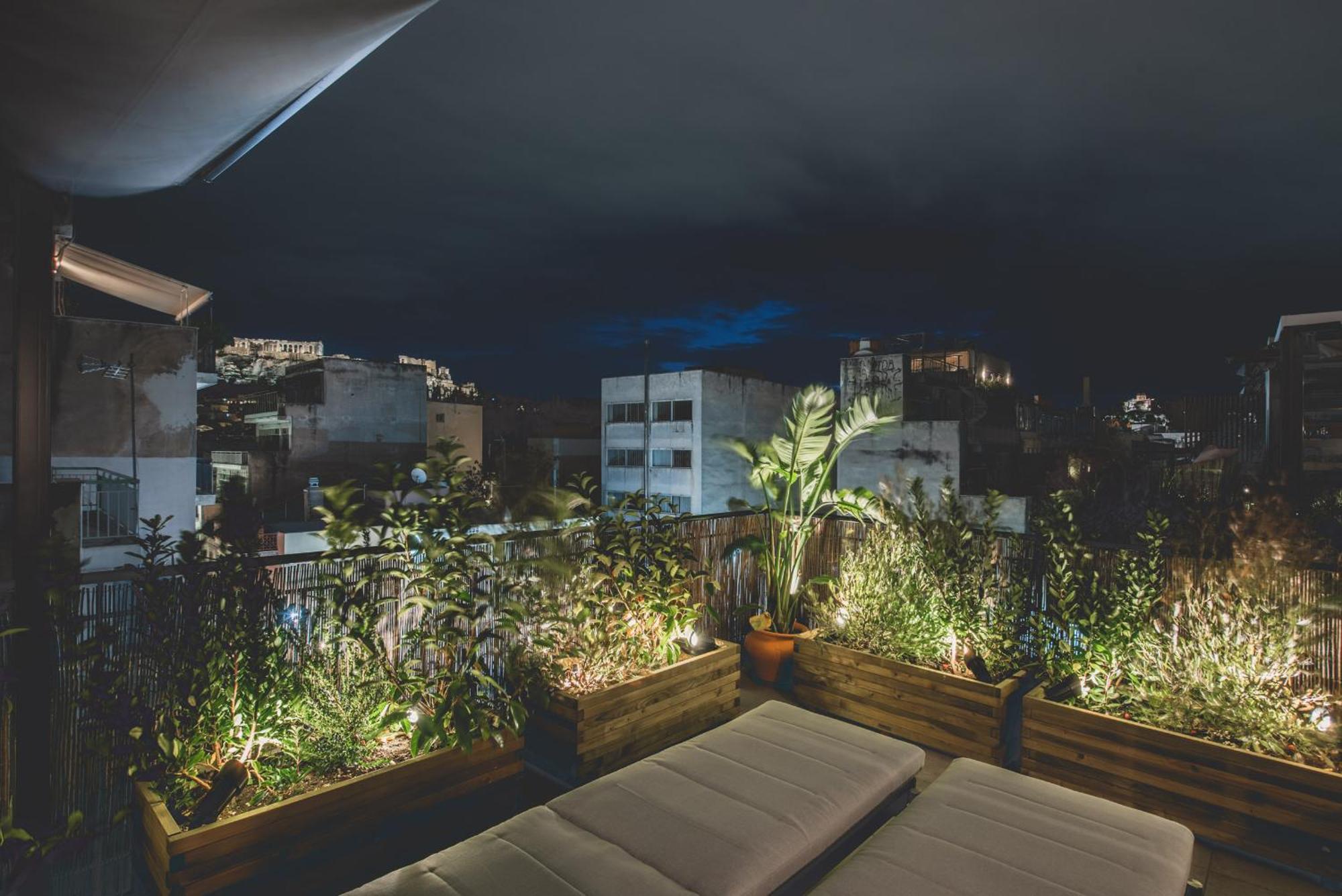 Living Stone Condo Hotel เอเธนส์ ภายนอก รูปภาพ