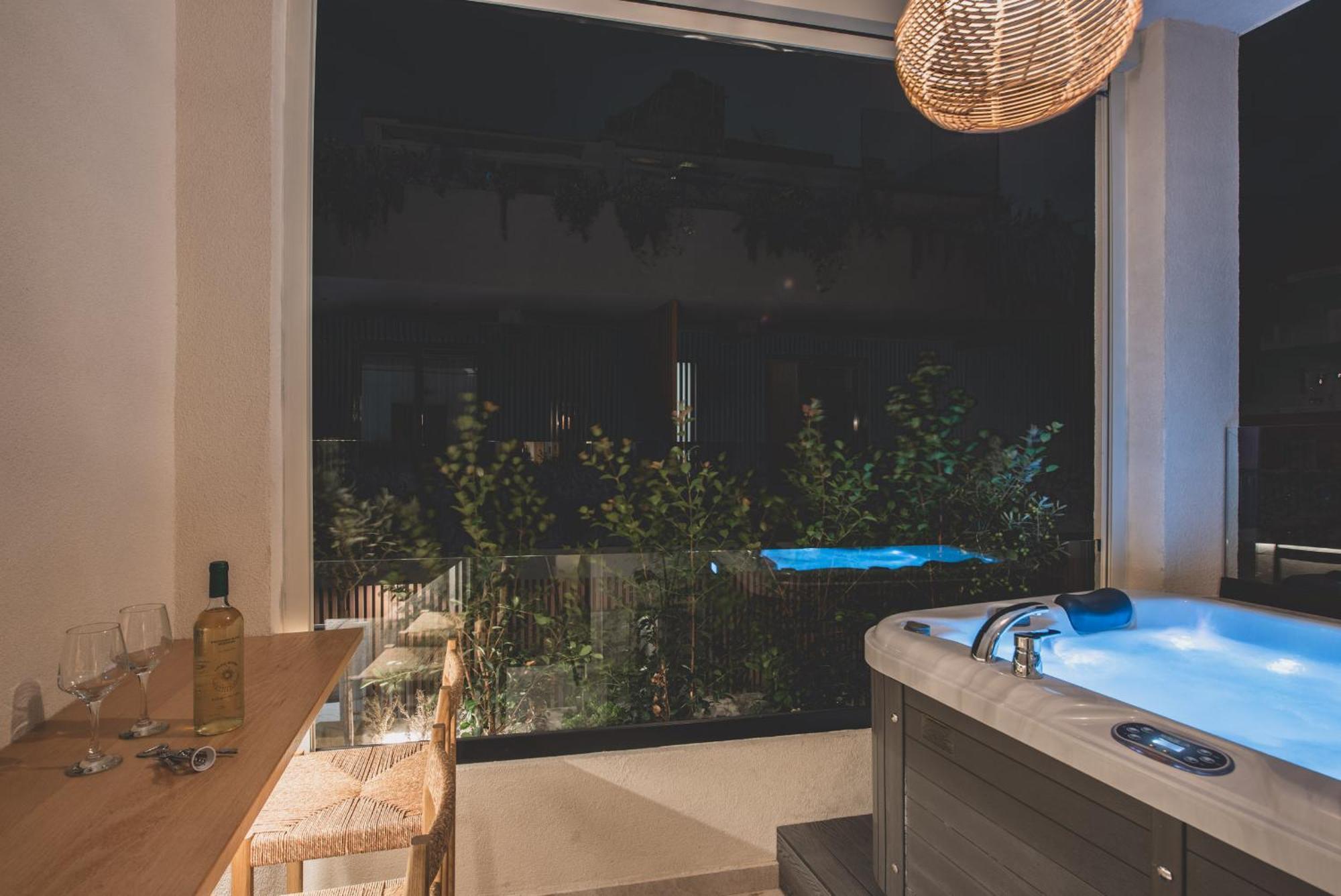 Living Stone Condo Hotel เอเธนส์ ภายนอก รูปภาพ