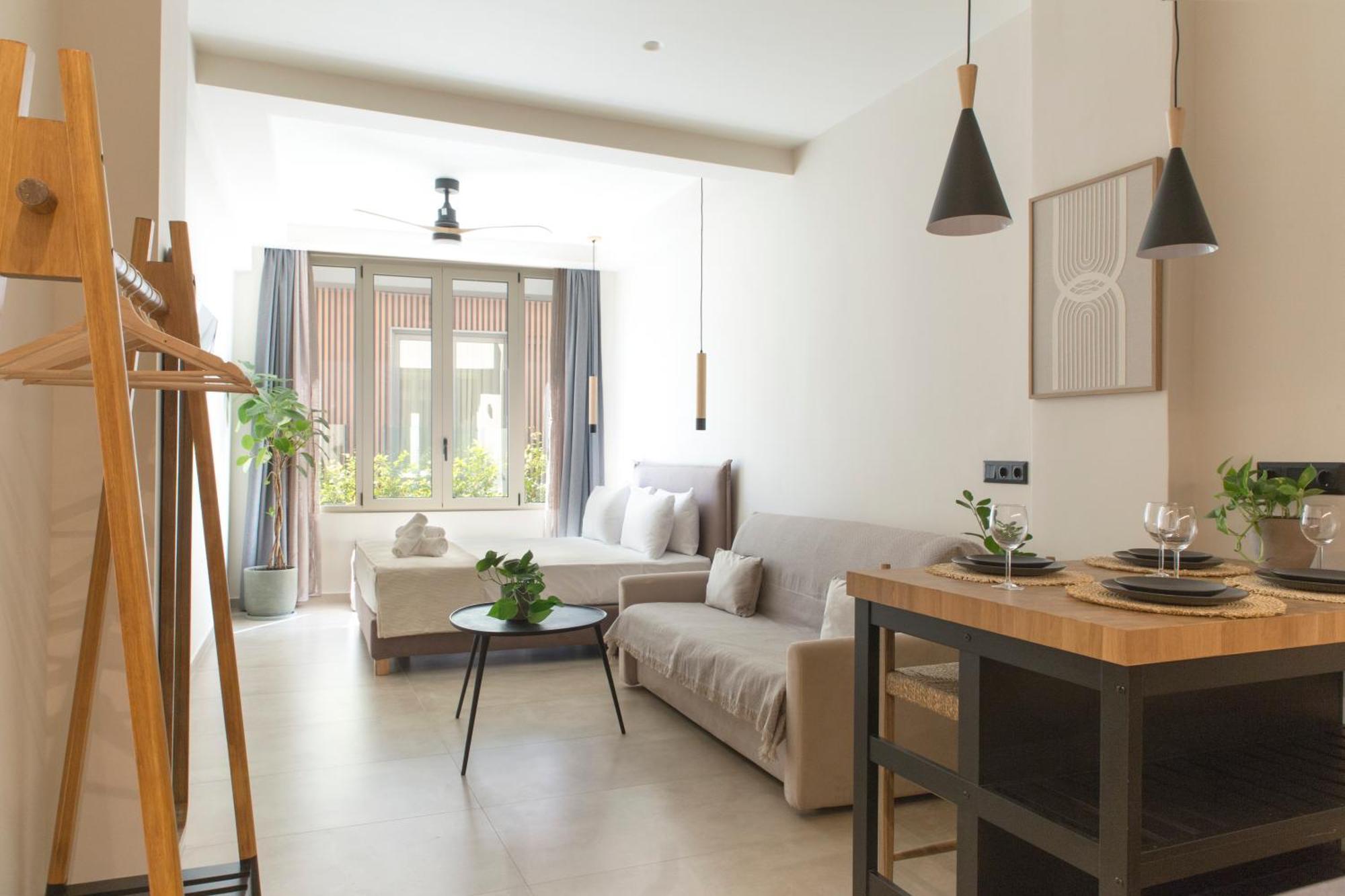 Living Stone Condo Hotel เอเธนส์ ภายนอก รูปภาพ